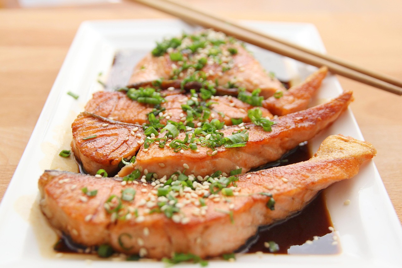 food, salmon, teriyaki, fish, eat, dish, restaurant, meal, nature, healthy, healthy meal, savory, food photography